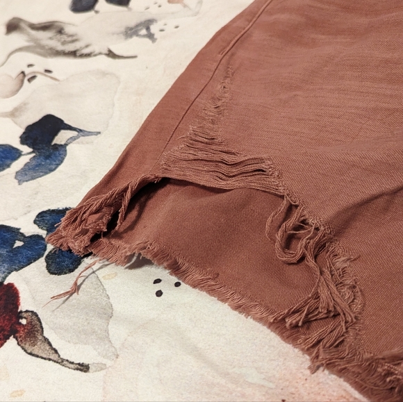 Size 6 NWT American Eagle Highest Rise Mom Shorts Pink - Picture 8 of 9